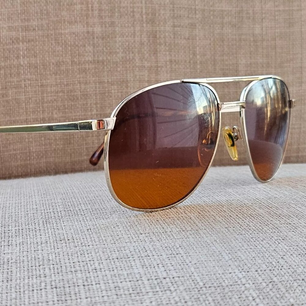Master Grip Men Sunglasses Gold Tone Vintage Eye Wear Shades